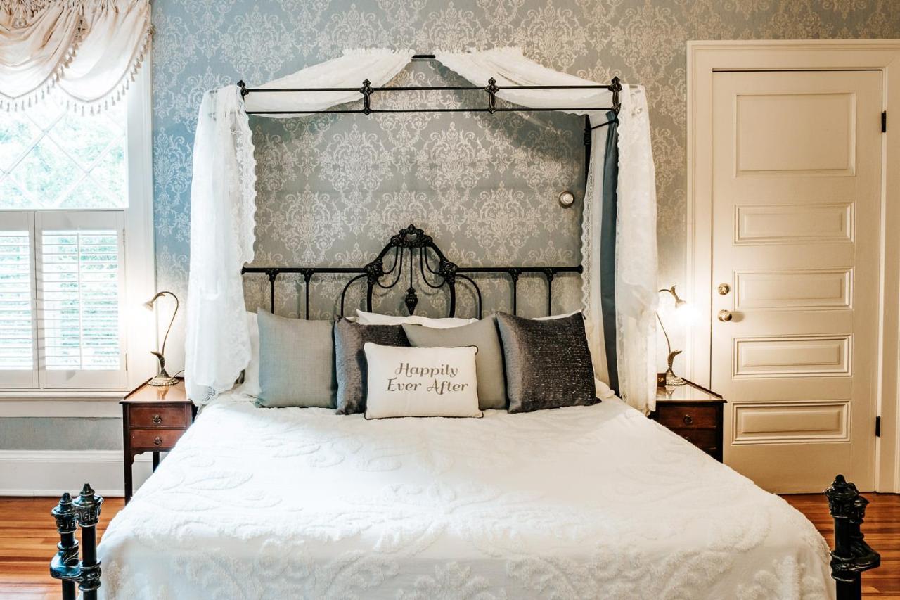 Heritage House Bed & Breakfast - Boutique Adults-Only Inn Opelika Exterior photo