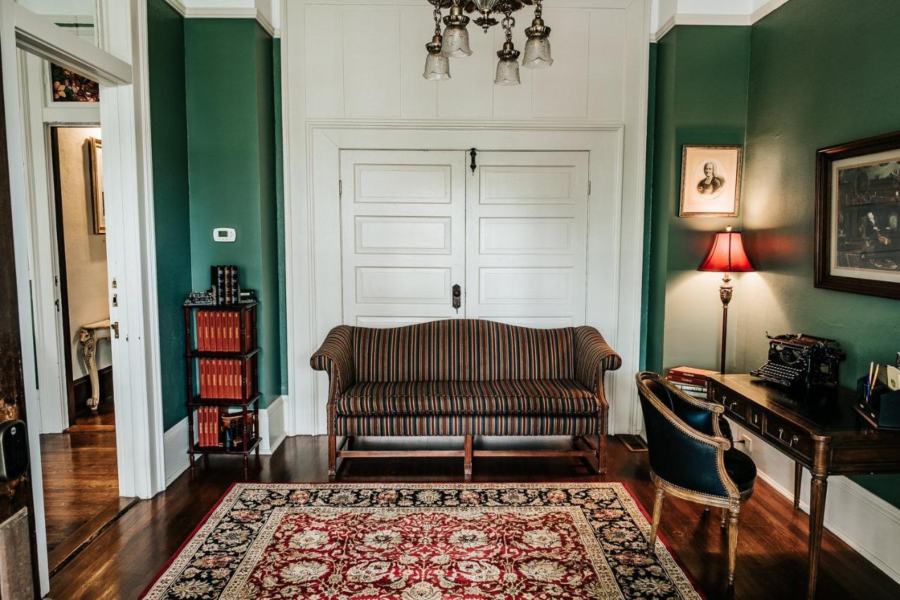 Heritage House Bed & Breakfast - Boutique Adults-Only Inn Opelika Exterior photo